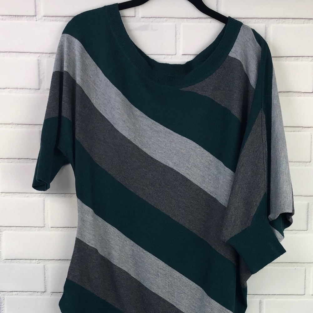 Guess Off Shoulder Sweater Shirt